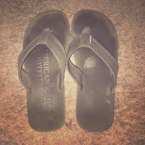 American Eagle Flip Flops